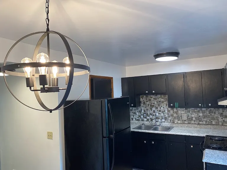 525 Bright Ave #3 — Photo 23