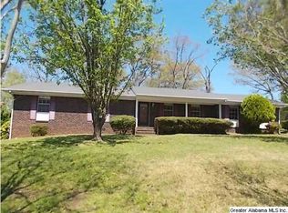 320 8th St, Pleasant Grove, AL 35127