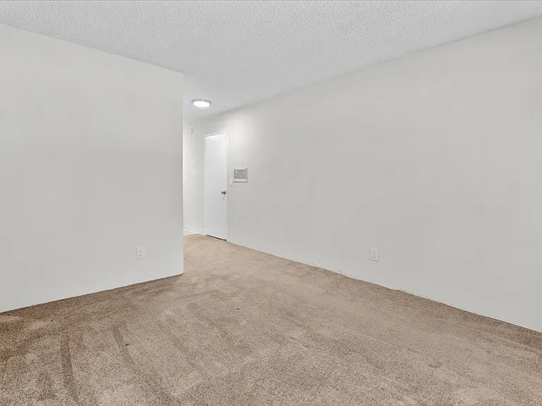 Blairwood Independence — Photo 17