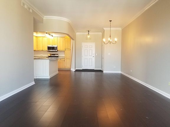 living room/dining room