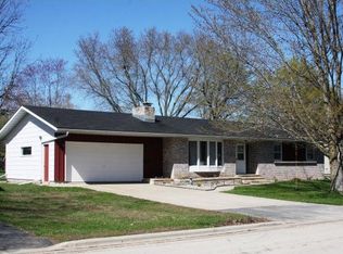 203 W Cedar St, Bonduel, WI 54107