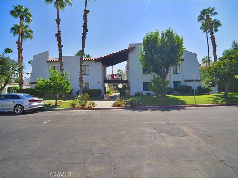 250 E San Jose Rd #63 — Photo 1
