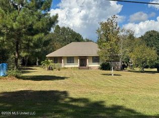 20114 Twin Lakes Dr, Saucier, MS 39574