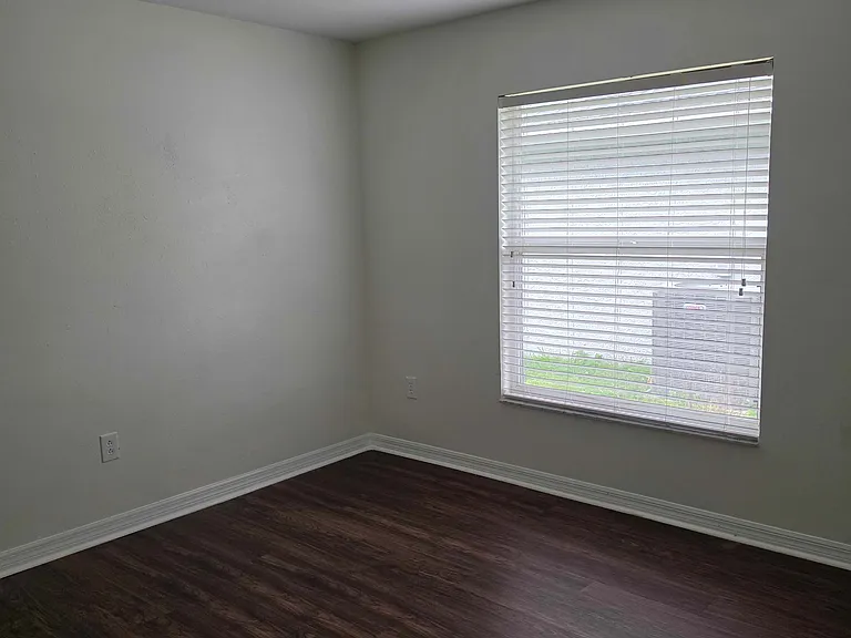18804 Forest Glen Ct — Photo 13