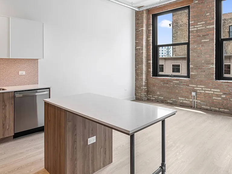 Lofts at Avenir — Photo 12