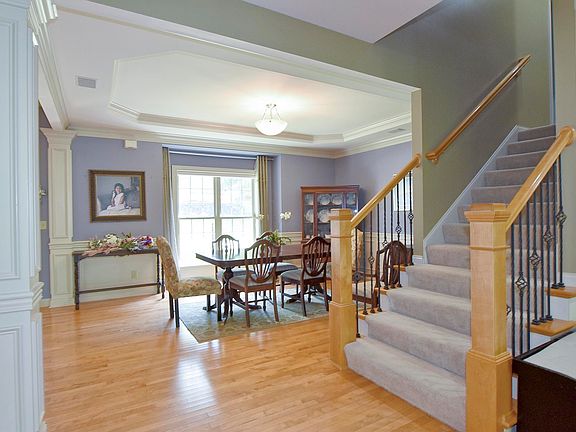 3rd image of 6117 Pembrooke Dr