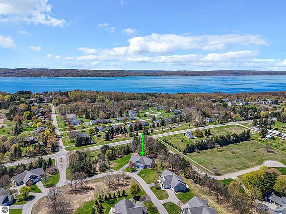 3rd image of 188 Wildwood Meadows Dr #10