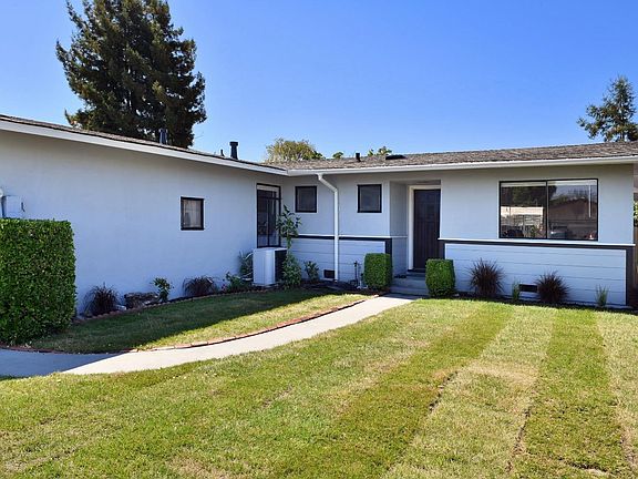 3rd image of 42 Burlington Drive