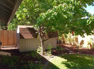 103 Walnut Dr, Rogue River, OR 97537