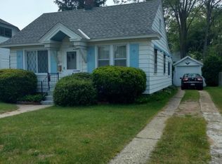 1158 Hollywood St NE, Grand Rapids, MI 49505