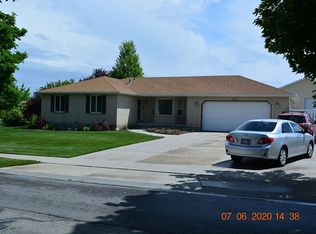 2997 W Country Classic Dr, Bluffdale, UT 84065