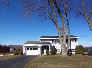 203 Park St, Sherrill, NY 13461