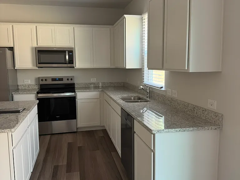 2937 Salinger Way — Photo 4