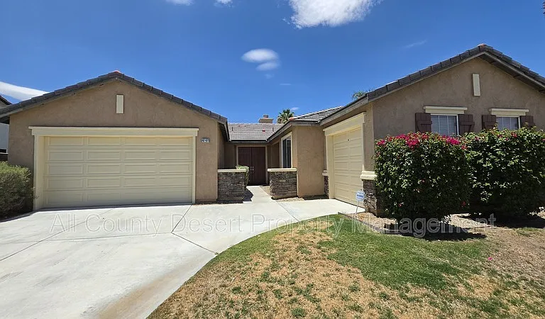 47471 Harbour Lights Ln — Photo 2