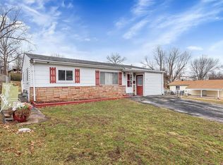 209 Lindy Blvd, Ballwin, MO 63021
