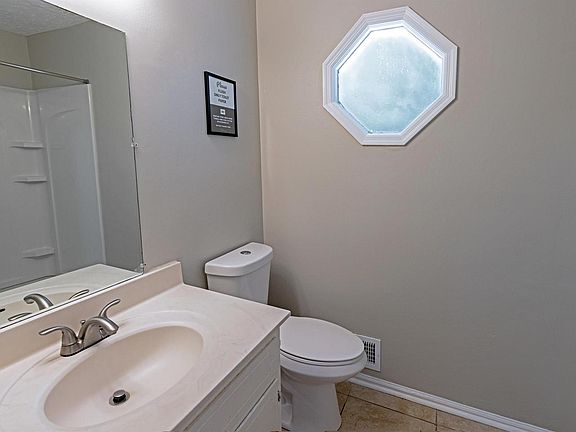 4th image of 886 Forest Pointe Way #18122091