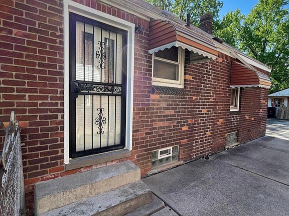 4th image of 16512 Tacoma St