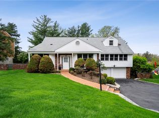 9 Old Forge Ln, Tarrytown, NY 10591