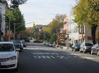 1663 8th Ave APT 3R, Brooklyn, NY 11215