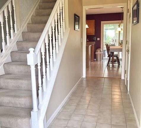 2nd image of 902 Ashton Ct