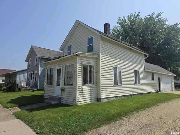 512 6th Ave, De Witt, IA 52742