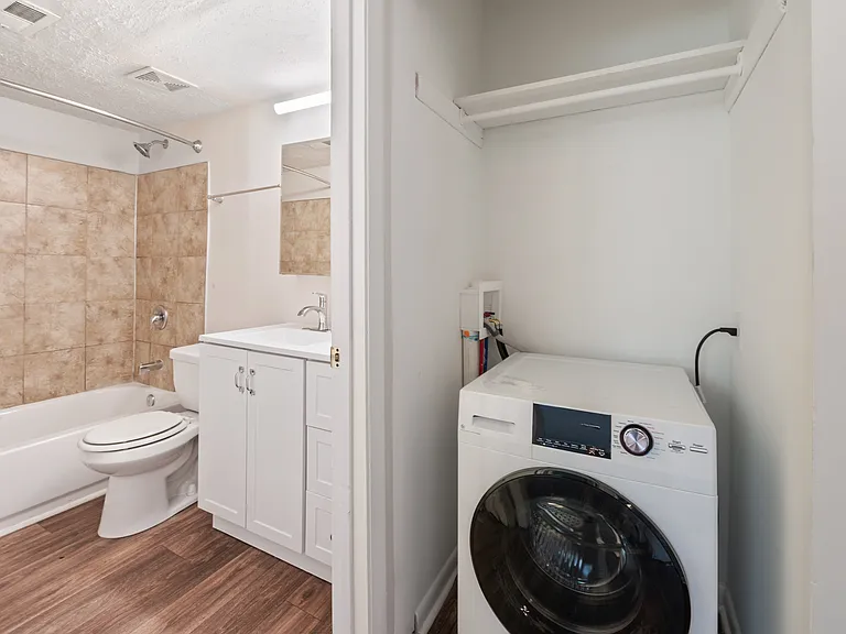 1870 Frankfort Ave #17 — Photo 17