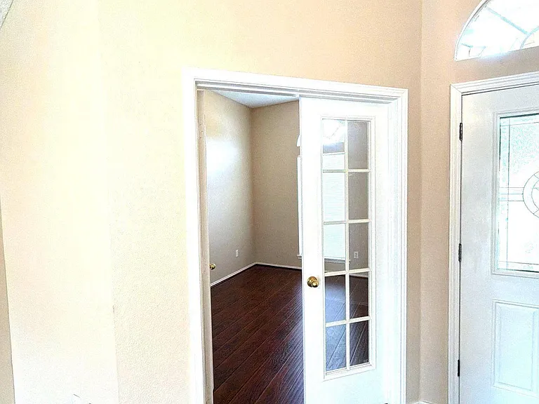 Home office or 4th room