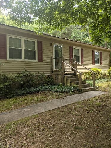 1st image of 106 Greenfield Ln