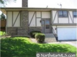 8411 W 97 1/2 St, Bloomington, MN 55438