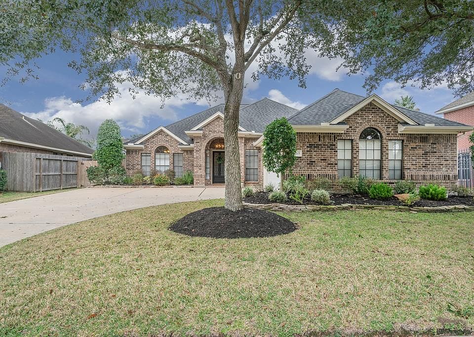 1st image of 6319 Sands Dr
