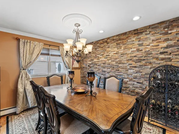 17 Acorn Drive image 8 of 45