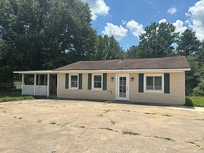 701 Cleveland Ave — Photo 1