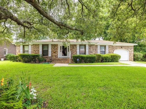 1194 Oakcrest Dr, Charleston, SC 29412
