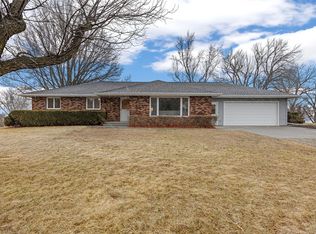 4801 Everlou Rd, Cedar Rapids, IA 52404
