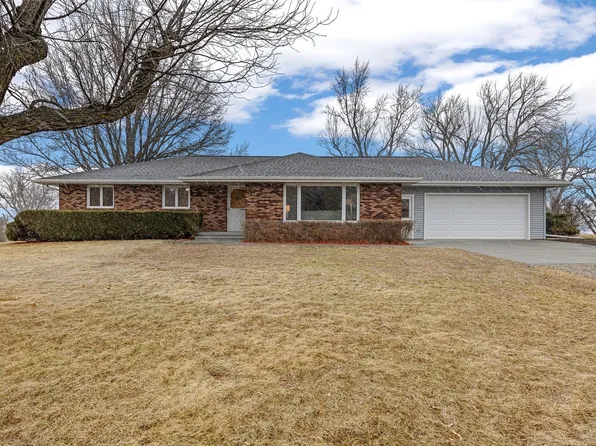 4801 Everlou Rd, Cedar Rapids, IA 52404