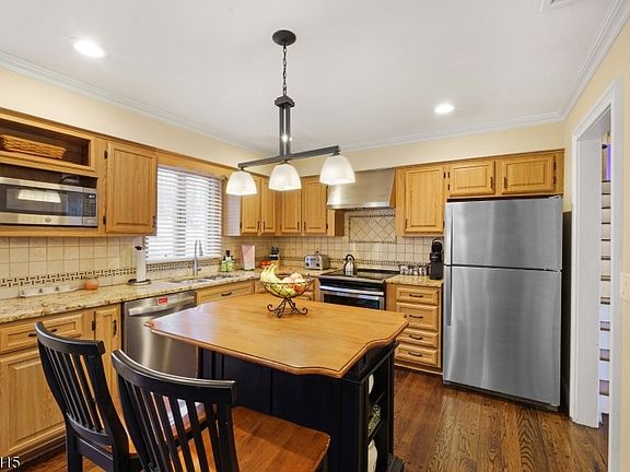 5th image of 12 Waldon Rd