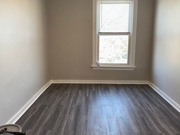 2nd image of 6100 N Albany Ave #2E