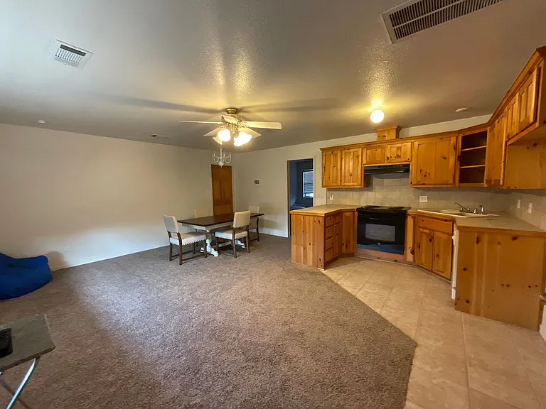 103 Beach Dr — Photo 14