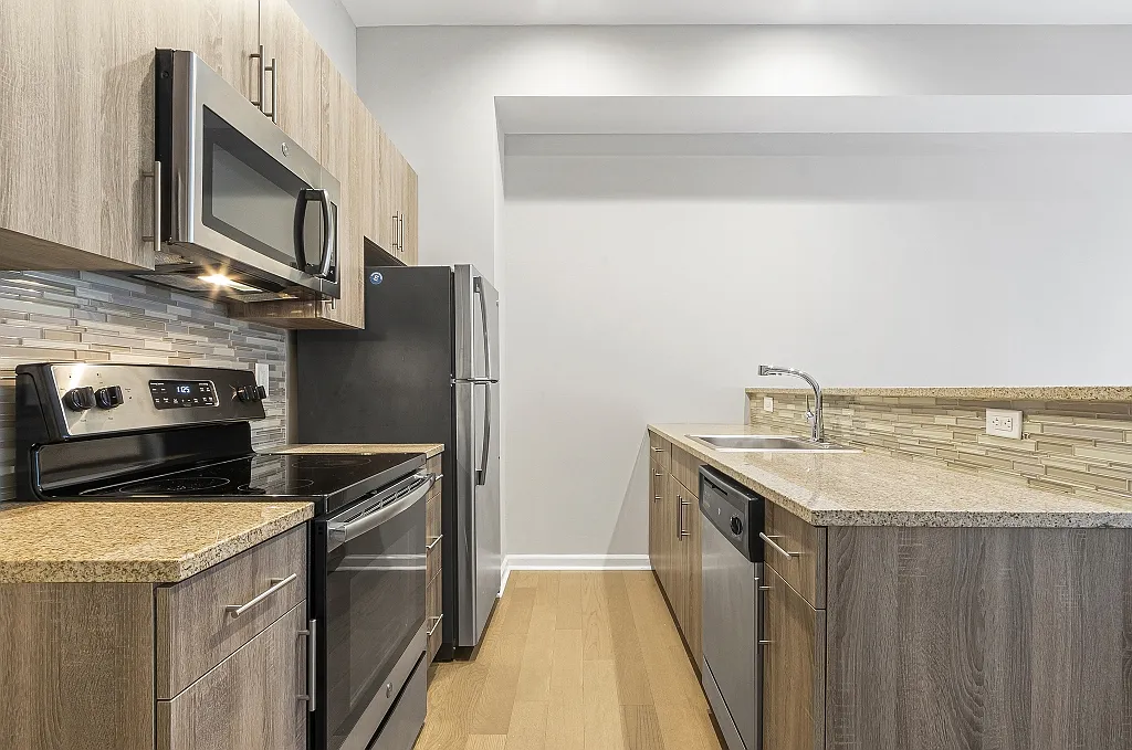 1300 Chestnut Street — Photo 2