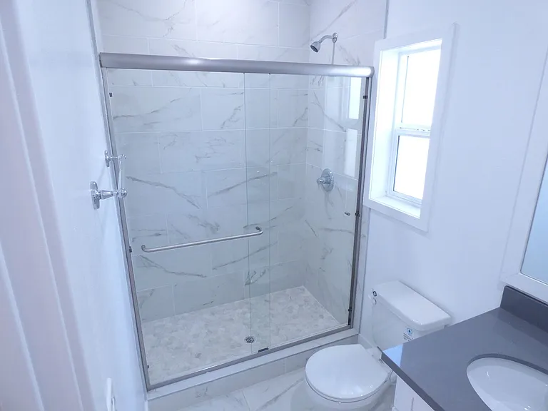 1258 N Hobart Blvd — Photo 13