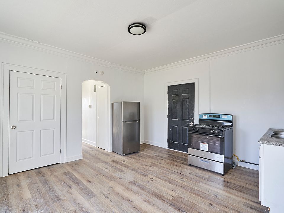 2nd image of 336 Eddy Rd APT 5