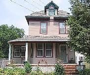 305 Shore Rd, Northfield