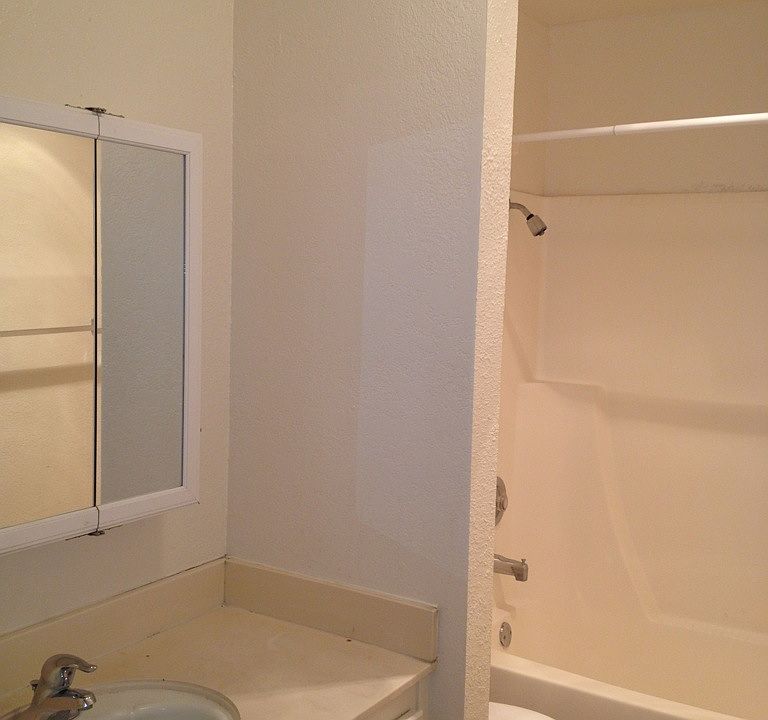 2nd image of 5800 Traffic Way APT 27