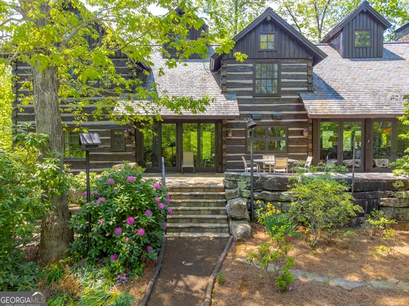 1 Burton Is, Tiger, GA 30576