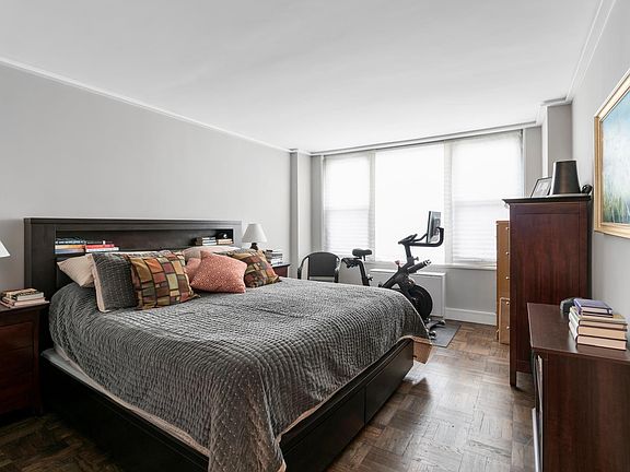 5th image of 500 E 83rd St APT 10C