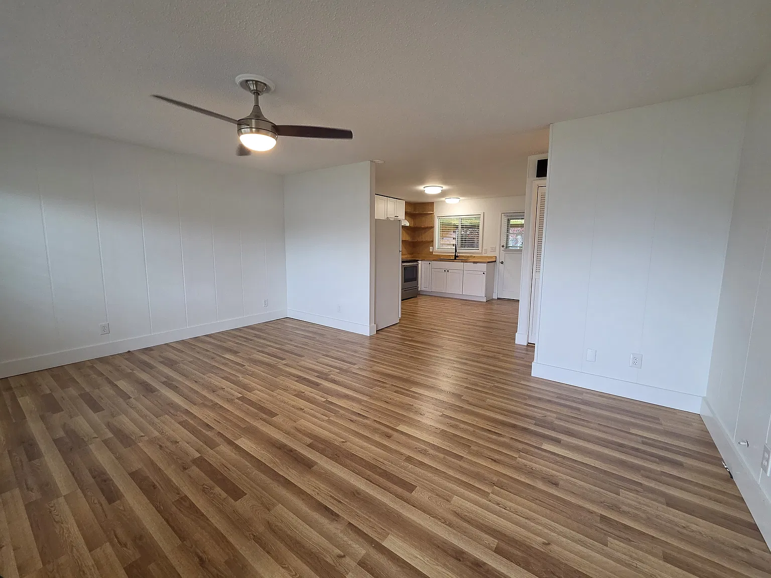 5193 Labounty Dr — Photo 2