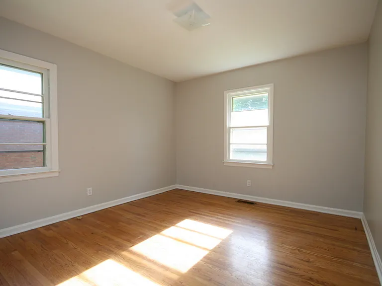 407 Warner St NW — Photo 11