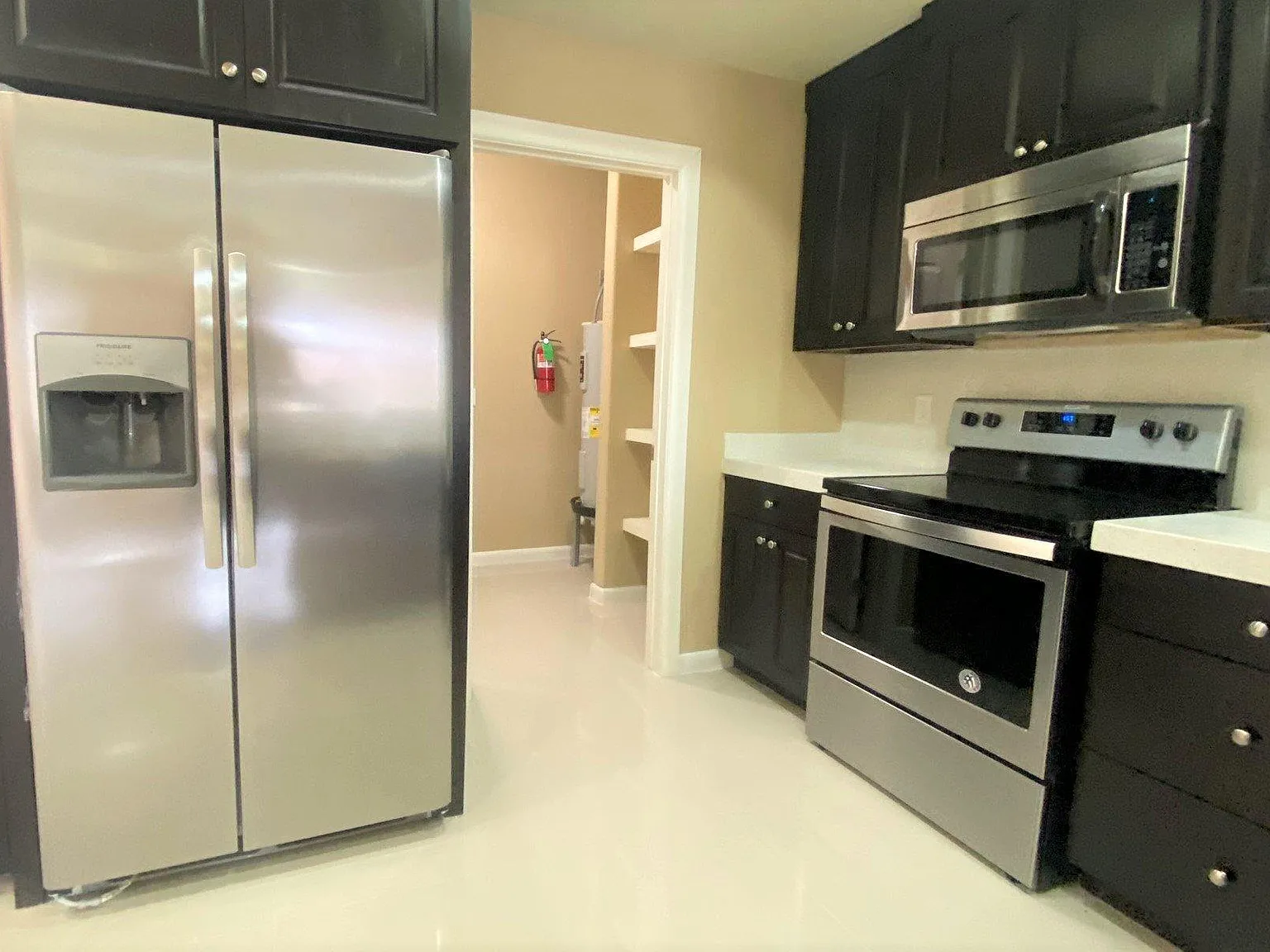 3 bed, 2.5 bath, 1260 sqft, $1,200 — Photo 2
