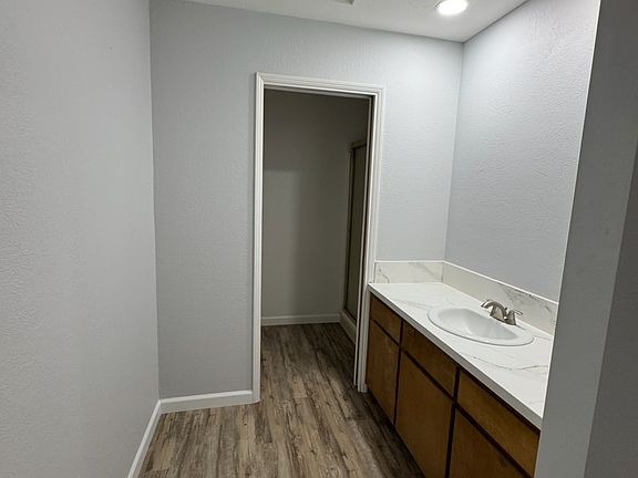 3rd image of 3609 E Roosevelt Ct