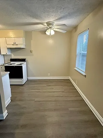 1605 Steadmantown Ln #1 — Photo 3